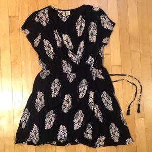 Devi Navy Blue & White Pattern Dress SZ Large